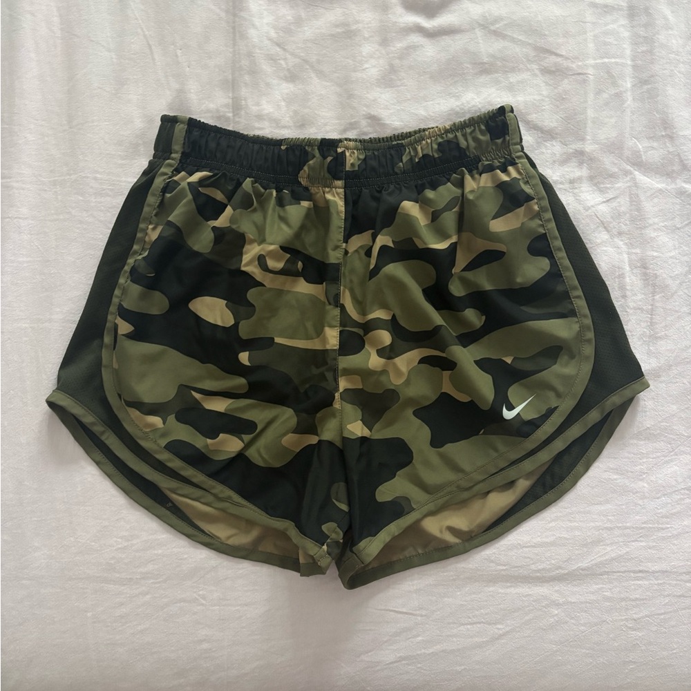 Nike Camouflage Tempo Dri-FIT Mid-Rise Brief-Lined Running Shorts